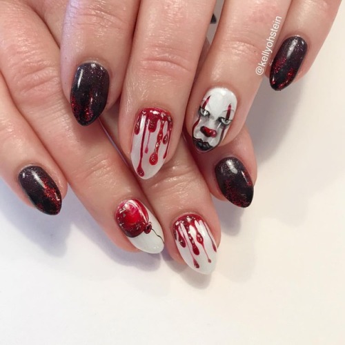 🍿 popcorn, is that your favorite? POP POP POP 🤡 31 DAYS OF HALLOWEEN DAY 18: @itmovieofficial itmovieofficial for @avrilnichole .
.
.
.
.
. #nailart #junipernails #juniperkelly #seattlesalon #seattlenail #itmovie #it #nicholejuniper #halloween...