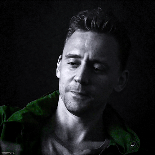 Tom Hiddleston - The Night Manager.