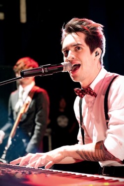 pastelweekes:  Brendon Urie ↳ My edits, click for HQ 
