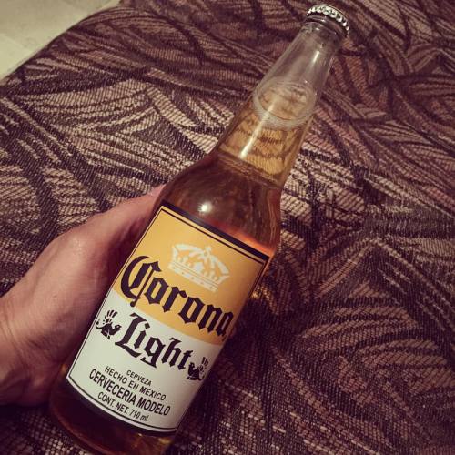 #beer #coronalight #bestever #awesome #amazing #perfect #loveit #cheve #lastone #tosleep #favorite #