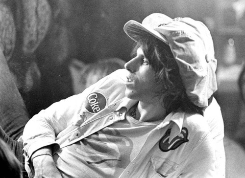 soundsof71: Keith Richards on the Rolling Stones US tour, 1972, by Andrew Kent