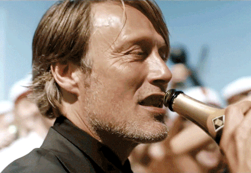 Mads Mikkelsen Dancing In ANOTHER ROUND (2020)