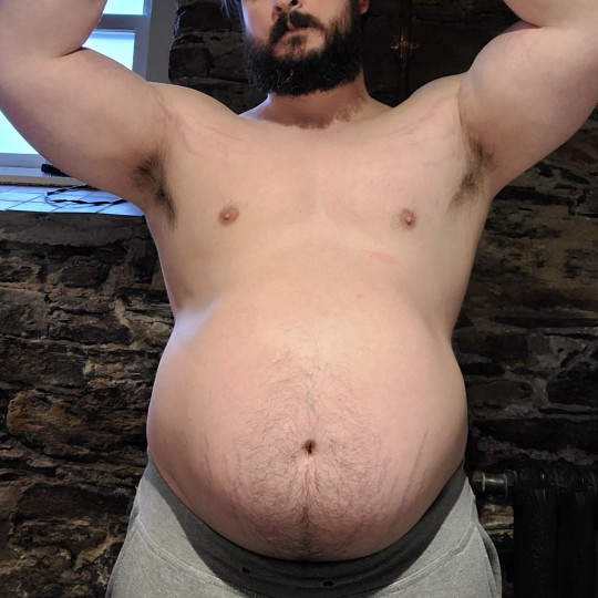 exjockcdn-deactivated20220306:Tummy Tuesday @ 265lbs.