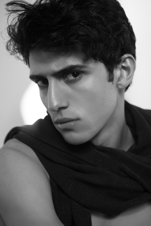 bambam62:  Bleda Çilingir by Brent Chua