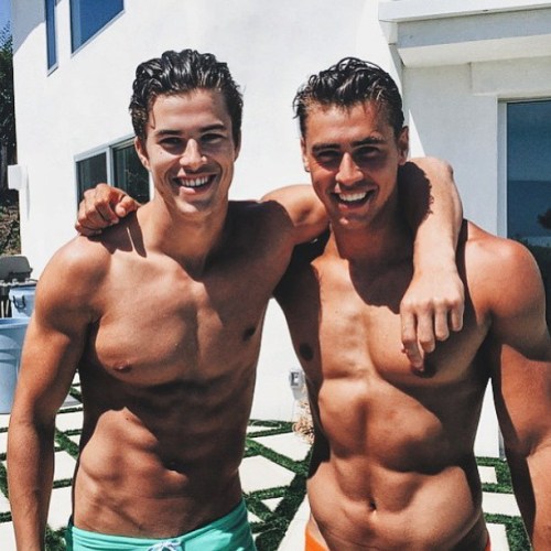 ilikeboysdaily:  Chase Mattson & Paolo Baorda ||  #iLikeBoysDaily #hotboys #hot #boys #sixpack #abs 
