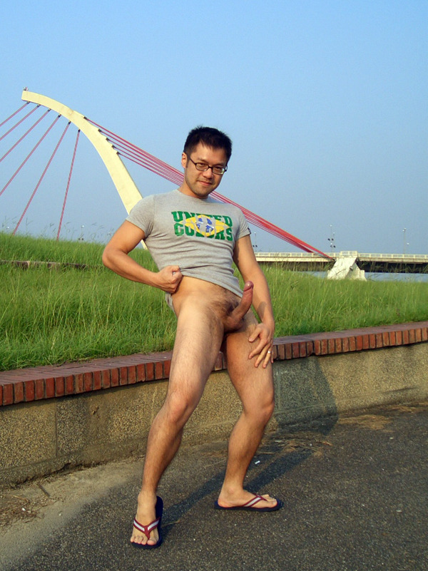 dcoolhotb:  taketuma: coffeespa:  野裸讚。。。  こんな場面に遭遇してみたい（笑）