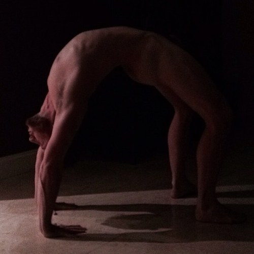 yogaformenonly:  yogaformenonly.tumblr.com