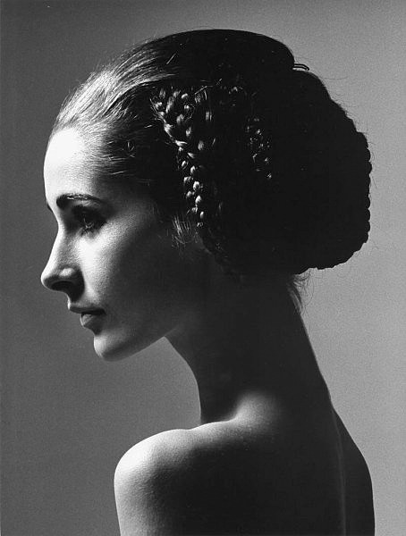 strathshepard:Astrid Schiller’s photographed by F.C. Gundlach, 1967. Hair by Alexandre of Paris