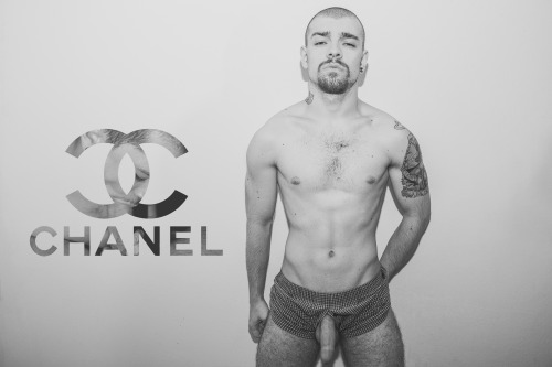 frederickrave:  Self-portrait.CHANEL. STYLE IS EVERYTHING.https://www.facebook.com/pages/Freddy-Krave-Photography/153390758021953 