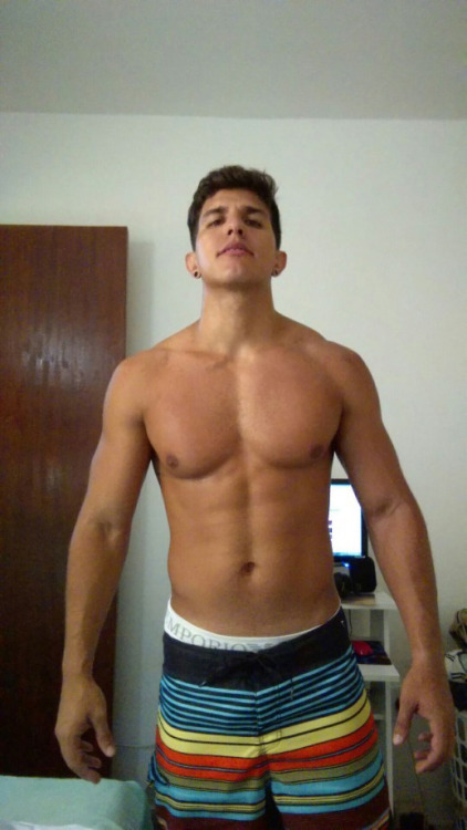 XXX brazilmen:  brazilian amateur photo