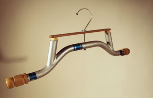 bravebikers:  more cycle hanger for you t-shirtwww.co-oproduct.org/component/mtree/metal/cycl