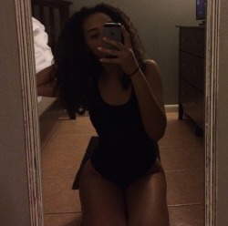 bombshellssonly:  @fwayg