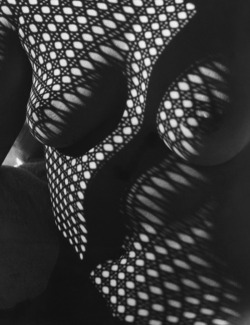 vitaetlaetitia:  by Fernand Fonssagrives (1910-2003) 