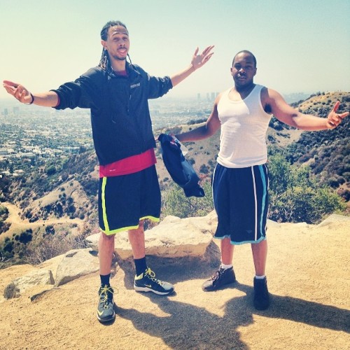 We outchea!!! Morning run with @jibril4real and @carronjm #runyoncanyon #LA #NYC #Fitness #mountain (at Runyon Canyon Park)