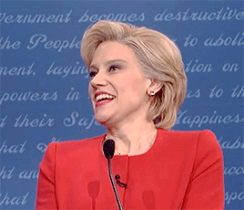 mckinonn: Kate Mckinnon + facial expressions - SNL presidential debate 2016