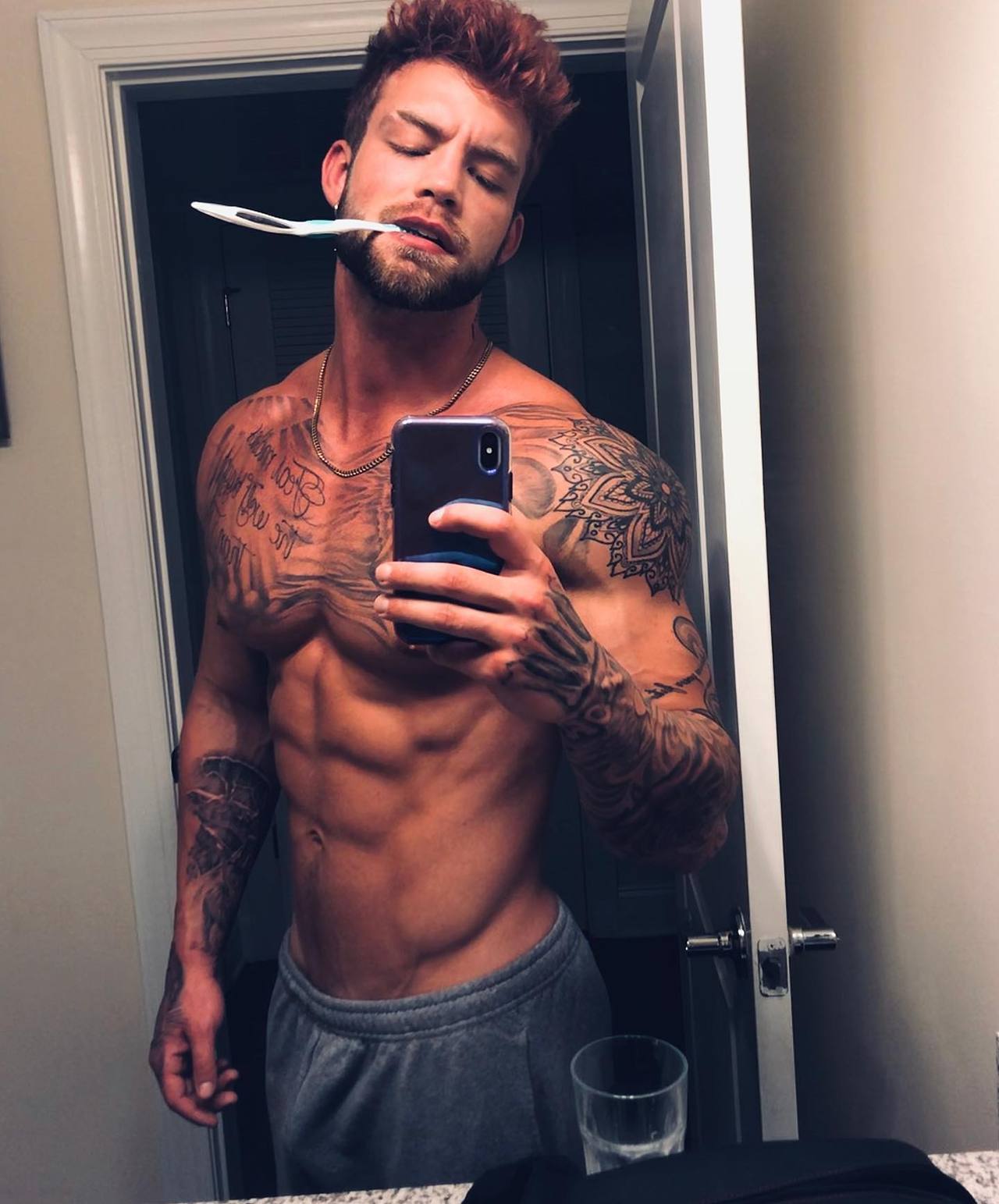 thehottestmenaround:Dustin mcneerhttps://www.instagram.com/markdmafia/
