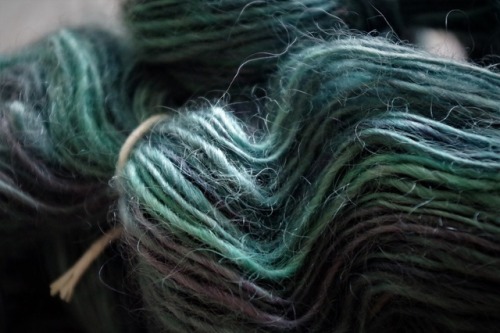 New listing!Love on the Rocks | LanificaDelicate 1-ply Teesdale sourced from and kettle-dyed by Fibr