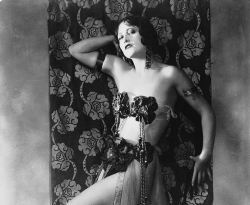 silent–era:  Joan Crawford photographed