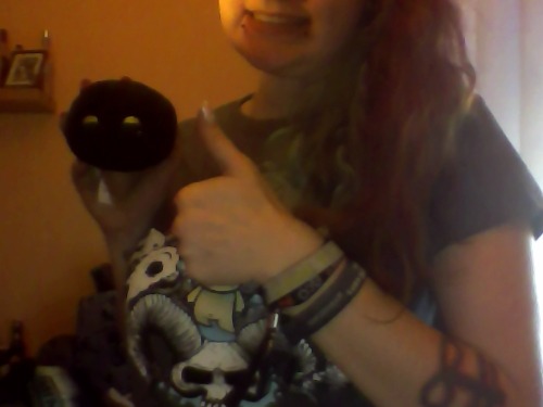 kairaanix:  I’m not the biggest fan. Not at all! Got my Isaac shirt and Gish plushie today!  Me so happy!  not a fangirl at all