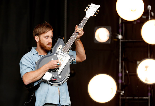 Black Keys frontman Dan Auerbach settled his divorce this week with estranged wife Stephanie Gonis by giving her $5 million and, among other things, a lock of Bob Dylan’s hair. That may edge out Jack White for strangest rock star divorce of the year...