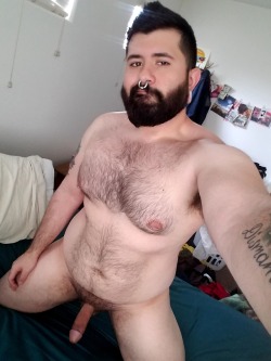 double-espresso-daddy:  Trimmed up the beard