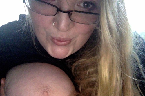 alice-is-wet:  Come get high with me and my tittayxoxo Alice