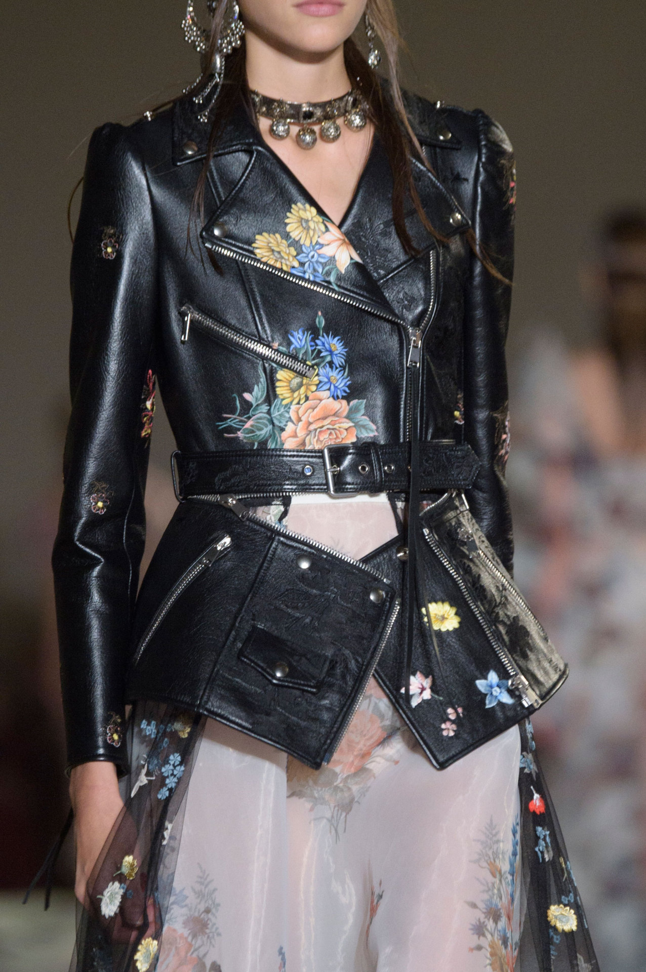 moschino-s: Alexander McQueen / SS17 RTW