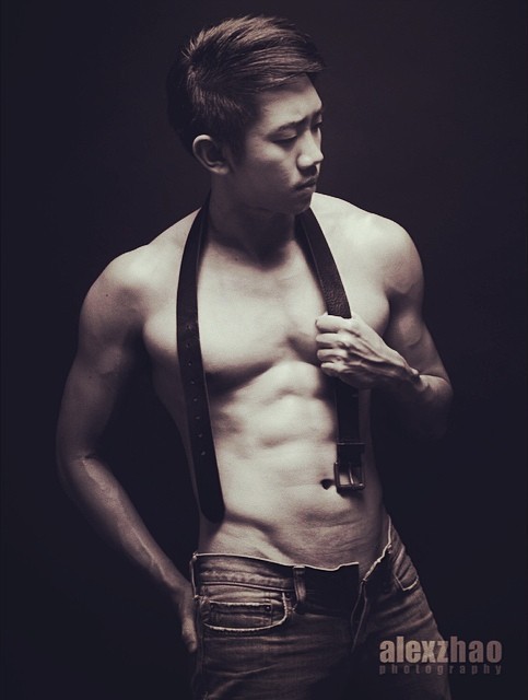 merlionboys:  Look who just won Mr SUN NUS 2014. Yes it’s Tyler! (: So many entries