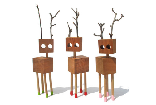 Adorable tiny wooden creatures made by Israeli designer David Budzik. Each figure is one of a kind w