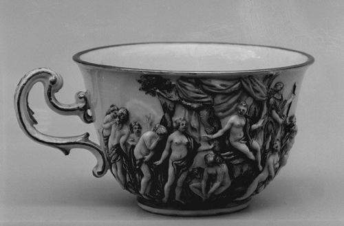 met-european-sculpture:Tea cup (part of a service) by Doccia manufactory via European Sculpture and 