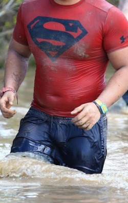 bulgingbearpants:  Go bear bulge spotting