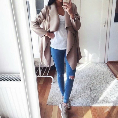 thestylewiki:  Ripped Jeans / Fashion Coat