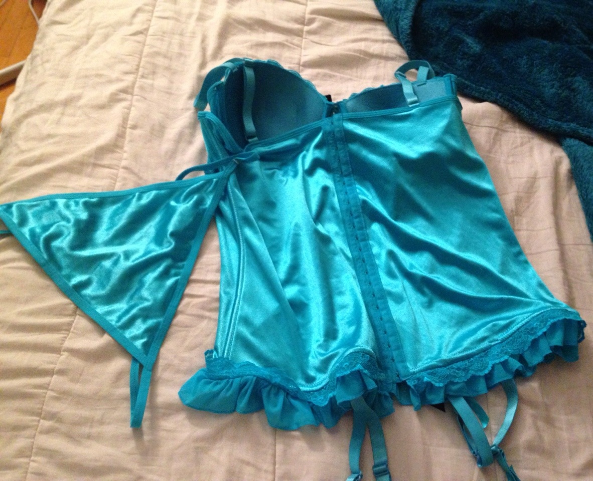 notquiteapinup:  Okay- I’m gonna ask a little more for this set, because it’s