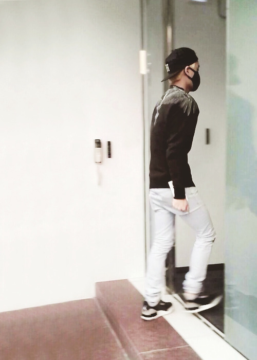 kai-laydoscope:  140323 - Jongin is blonde again 