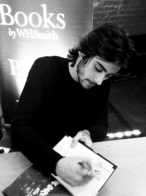 zaynsxo:  10.12.2014 
