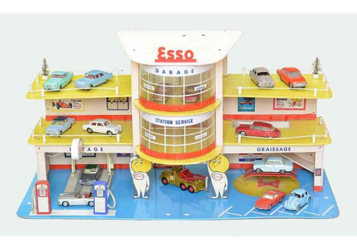 Gas stations and car parks, late 1950s. Depreux / Löhmann, Germany. Including model cars from Matchb