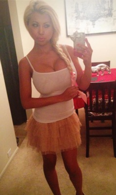 Sexxxstainedbrain:  Kiley Fox Makea Any Dress Look Good 