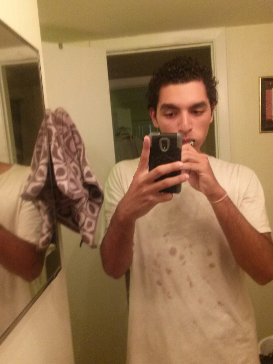 jacoboospina:  pre-shower vs. post-shower