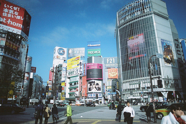 heartisbreaking:  SHIBUYA , TOKYO by graffitiguys on Flickr. 