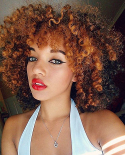 naturalhairqueens:  her hair is just so beautiful!