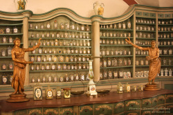 wiebkerost:Pharmacy Museum Heidelberg, reportedly the world’s largest collection of originally preserved apothecaries and pharmacy paraphernaliaMore photos, art and articles at my website www.wiebkerost.com 