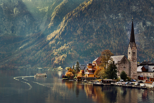 ethereo: The extremely picturesque town of Hallstatt in upper Austria. It is listed by UNESCO as a W