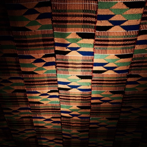 thedecorum: Kente