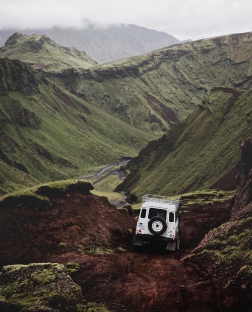 upknorth: Geared up for mist, fog and rough terrain.