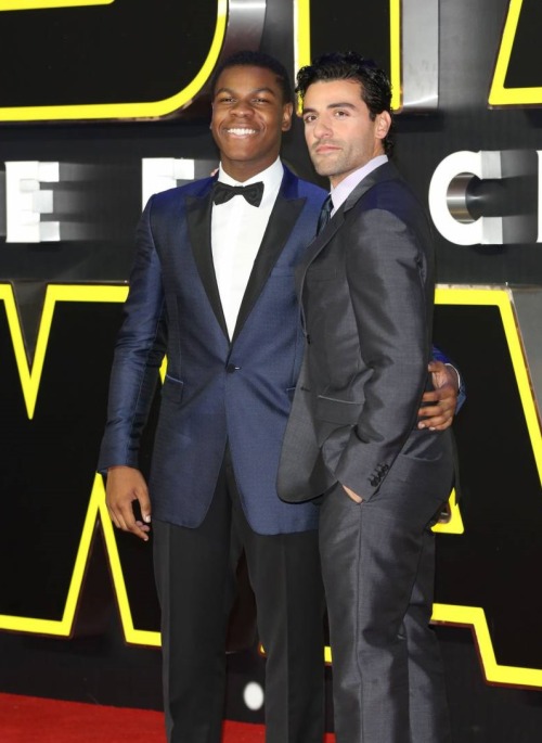 deputychairman:  today i remembered about these pictures of John Boyega and Oscar Isaac and I had to take a moment 