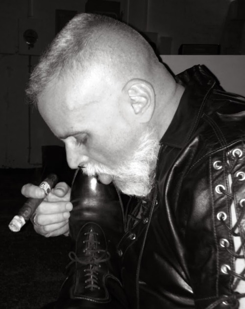 snaapysnaps:  Picture number 2: leather-cigar-boy snaapysnaps Picture number 3: leather-cigar-boy wi
