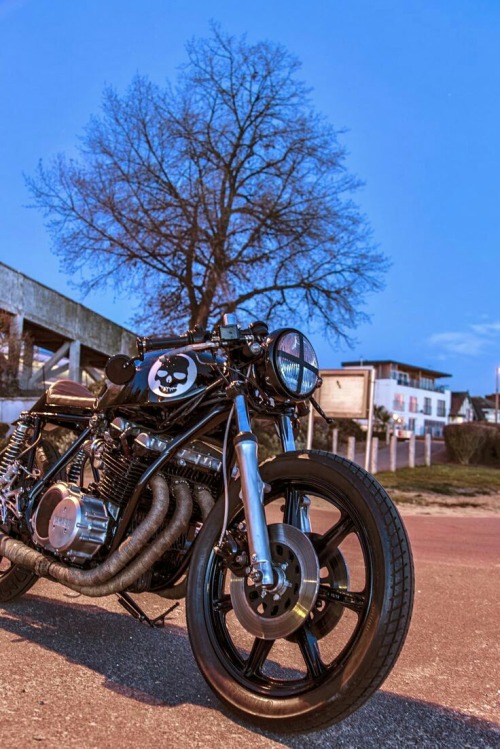 thezainist:  Yamaha XS750 - Robinson Speed Shop - Inazuma Cafe Racer