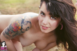 sglovexxx:  Pia Suicide