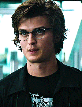 JOE KEERY As KEYS FREE GUY (2021) Dir. Shawn Levy