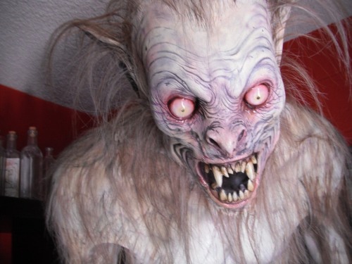 Death-Related Horror Props This year round supplier of death-related and Halloween props m
